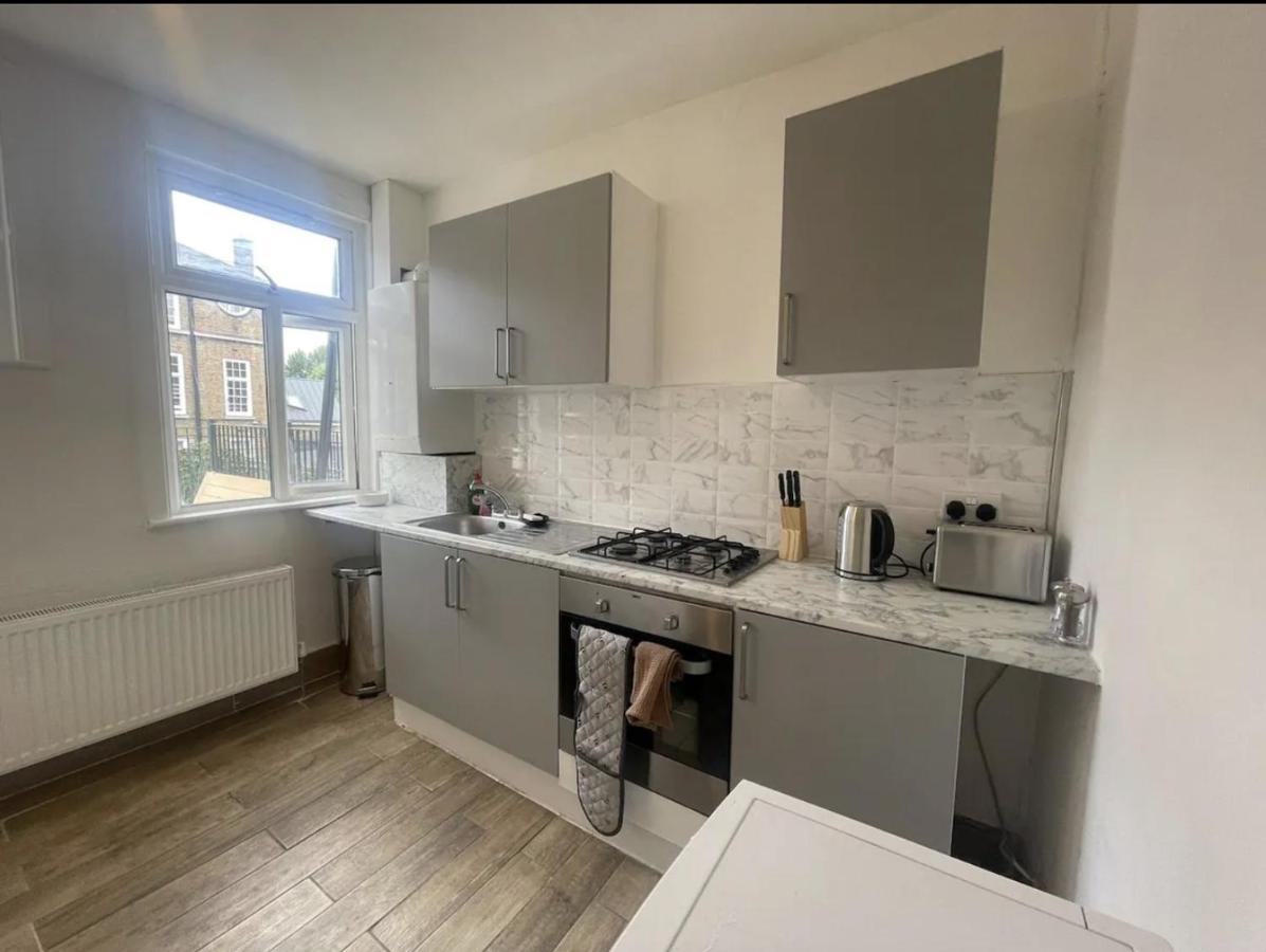 Charming 2 Bed Flat On Tower Bridge Apartment London Bagian luar foto
