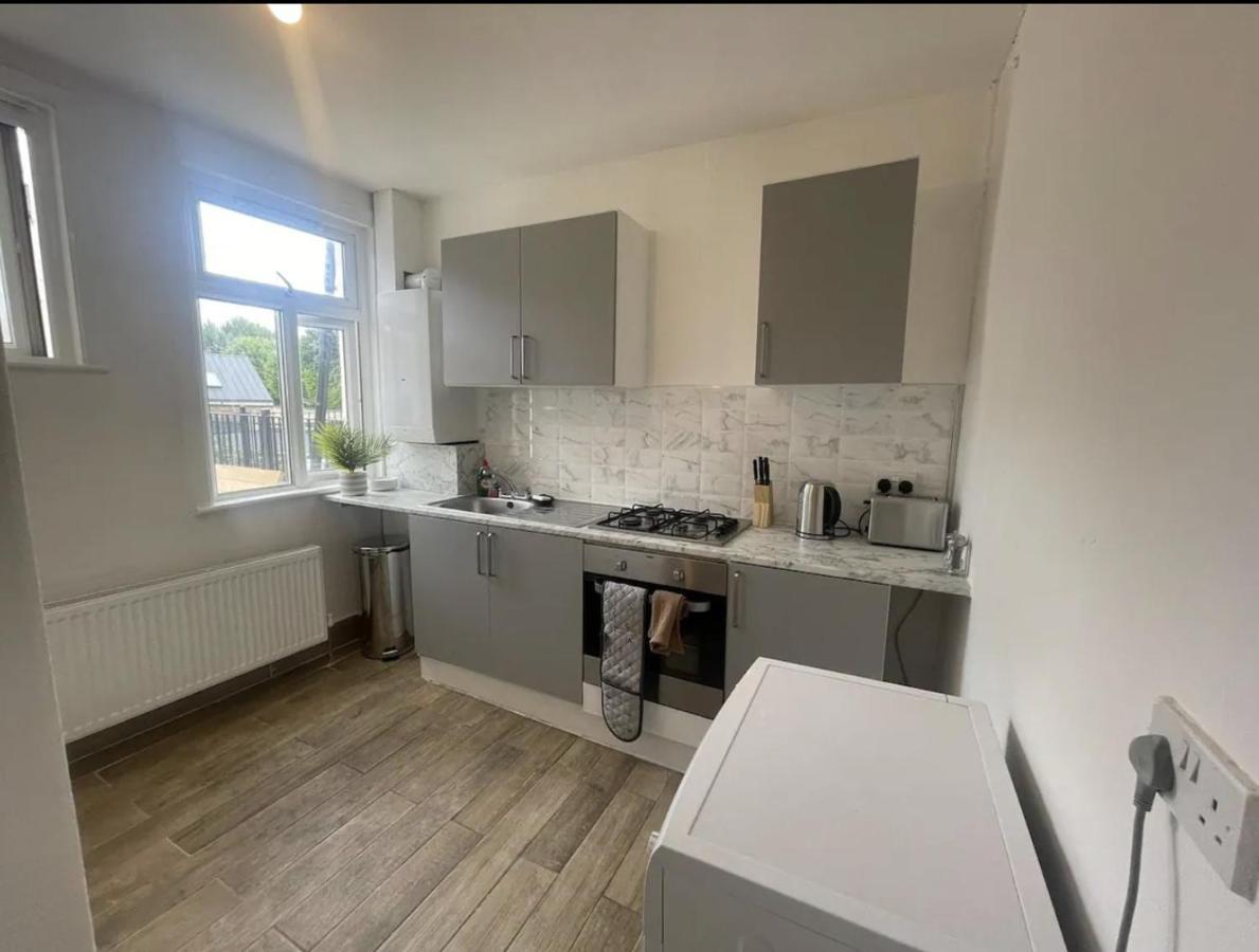 Charming 2 Bed Flat On Tower Bridge Apartment London Bagian luar foto