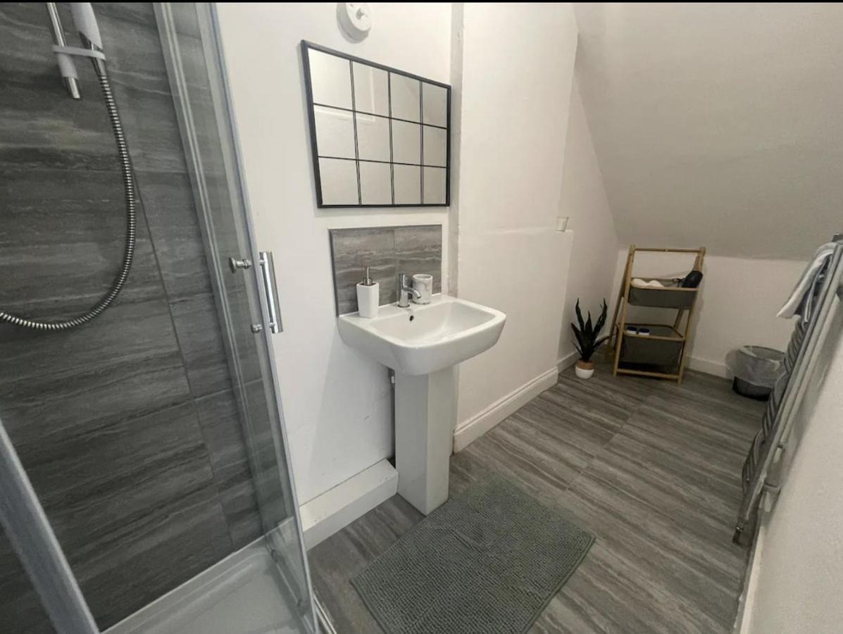 Charming 2 Bed Flat On Tower Bridge Apartment London Bagian luar foto